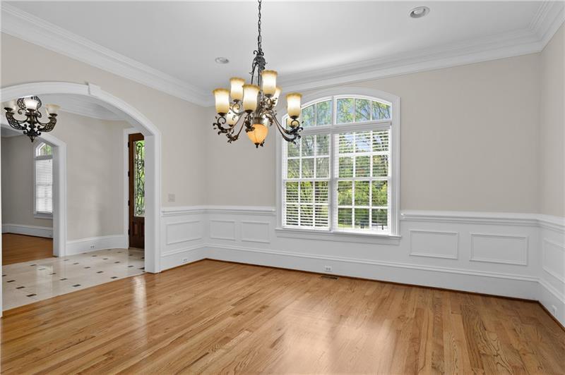 3880 Stratford Walk Circle Atlanta, GA 30342 - Photo 6 of 54 Gallery Image 6