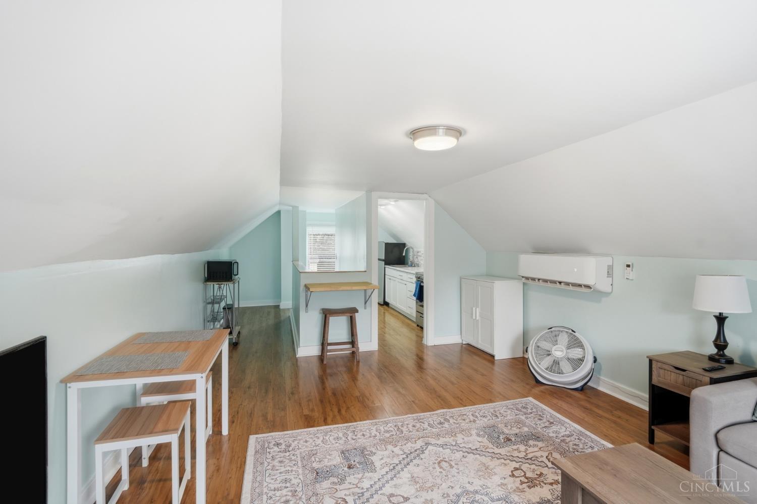 6616 Roe Street Cincinnati, OH 45227 - Photo 49 of 75
