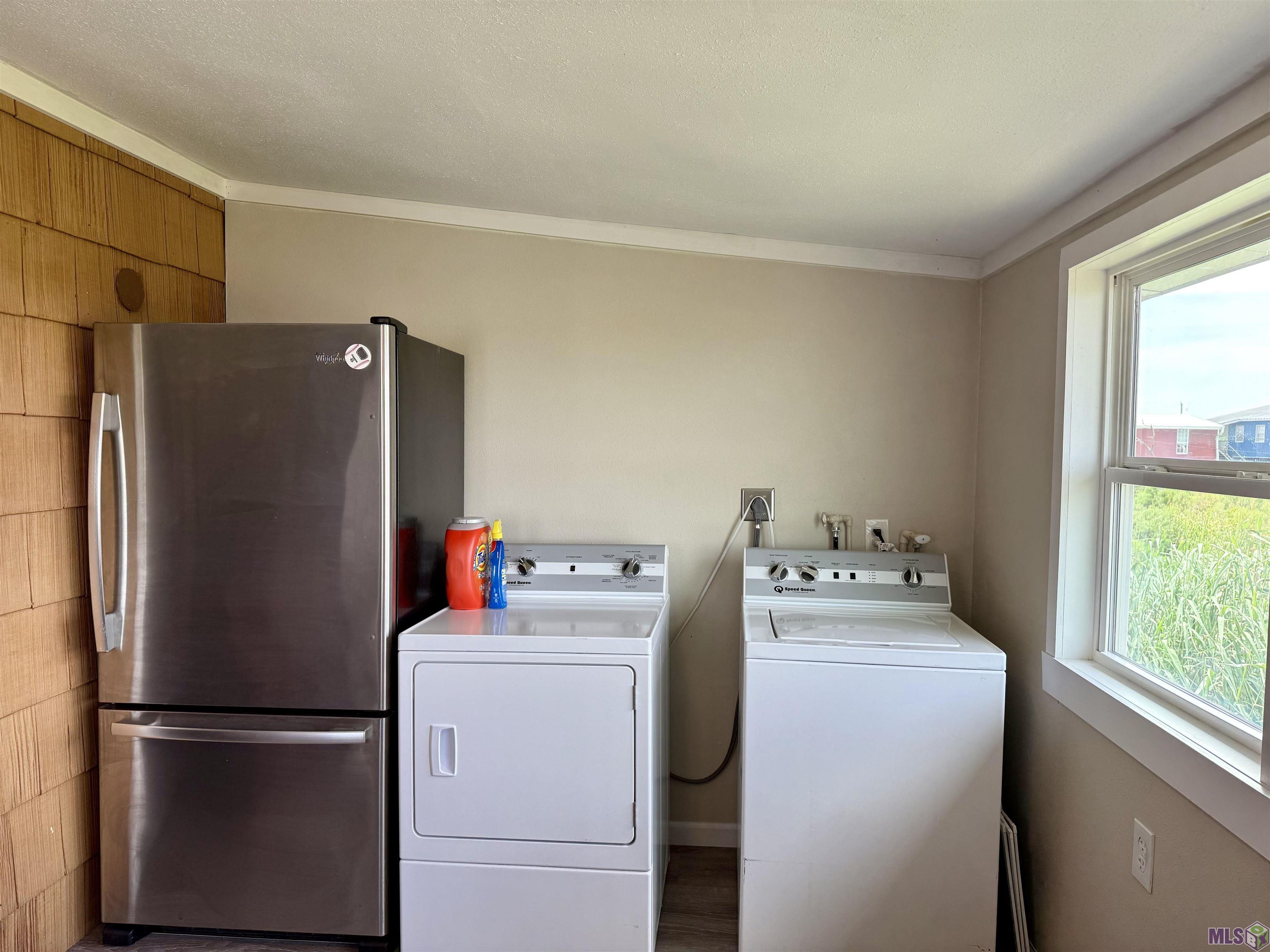 1004 Four Point Road Dulac, LA 70353 - Photo 5 of 24 Gallery Image 5