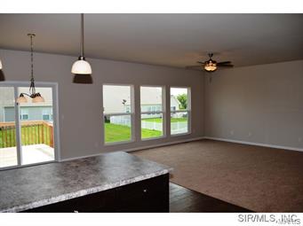 1008 Hawkridge Belleville, IL 62221 - Photo 3 of 16 Gallery Image 3