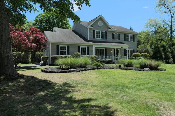 $959,000 | 25 Esplanade Drive, Patchogue, NY 11772