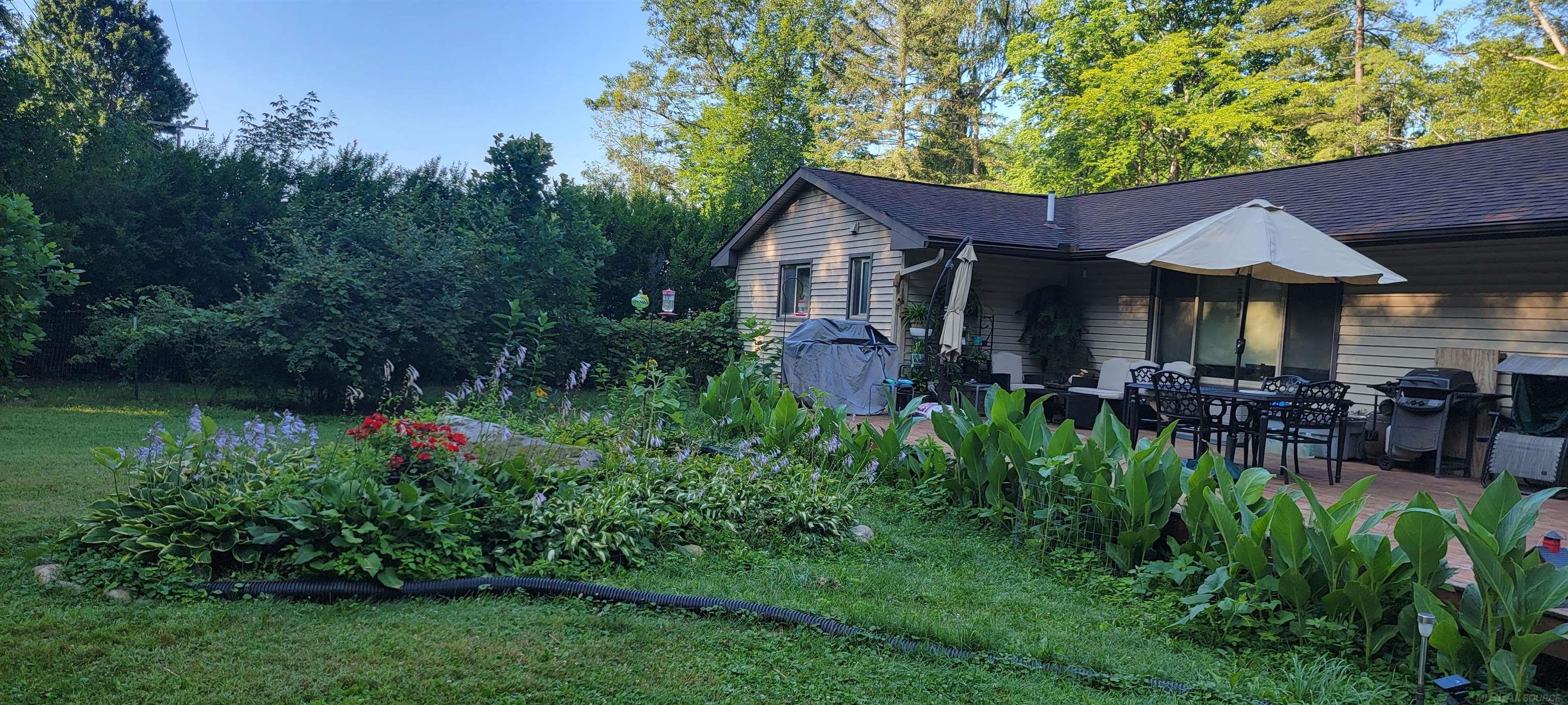4265 County Line Road Casco, MI 48064 - Photo 20 of 23 50165414-7557d0bf-0674-47eb-b2d9-f98ff33d1b91.JPG