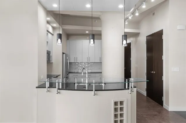 $525,000 | 2600 West 7th Street, Unit 1439, Fort Worth, TX 76107