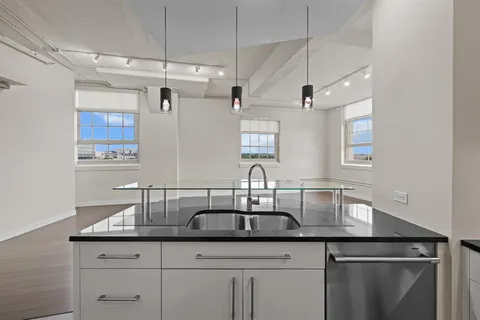 $554,000 | 2600 West 7th Street, Unit 1439, Fort Worth, TX 76107