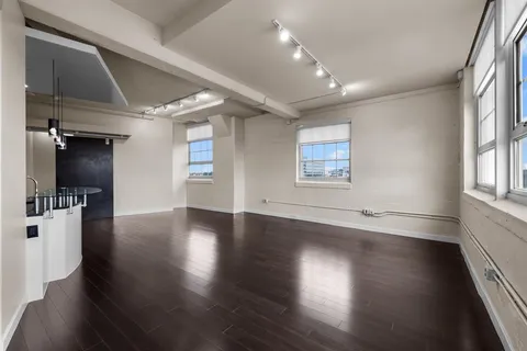 $554,000 | 2600 West 7th Street, Unit 1439, Fort Worth, TX 76107