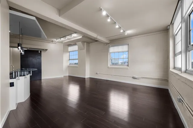 $525,000 | 2600 West 7th Street, Unit 1439, Fort Worth, TX 76107