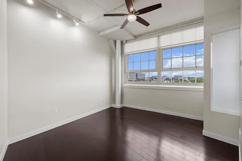 $554,000 | 2600 West 7th Street, Unit 1439, Fort Worth, TX 76107