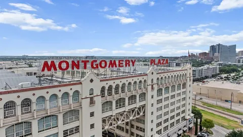 $525,000 | 2600 West 7th Street, Unit 1439, Fort Worth, TX 76107