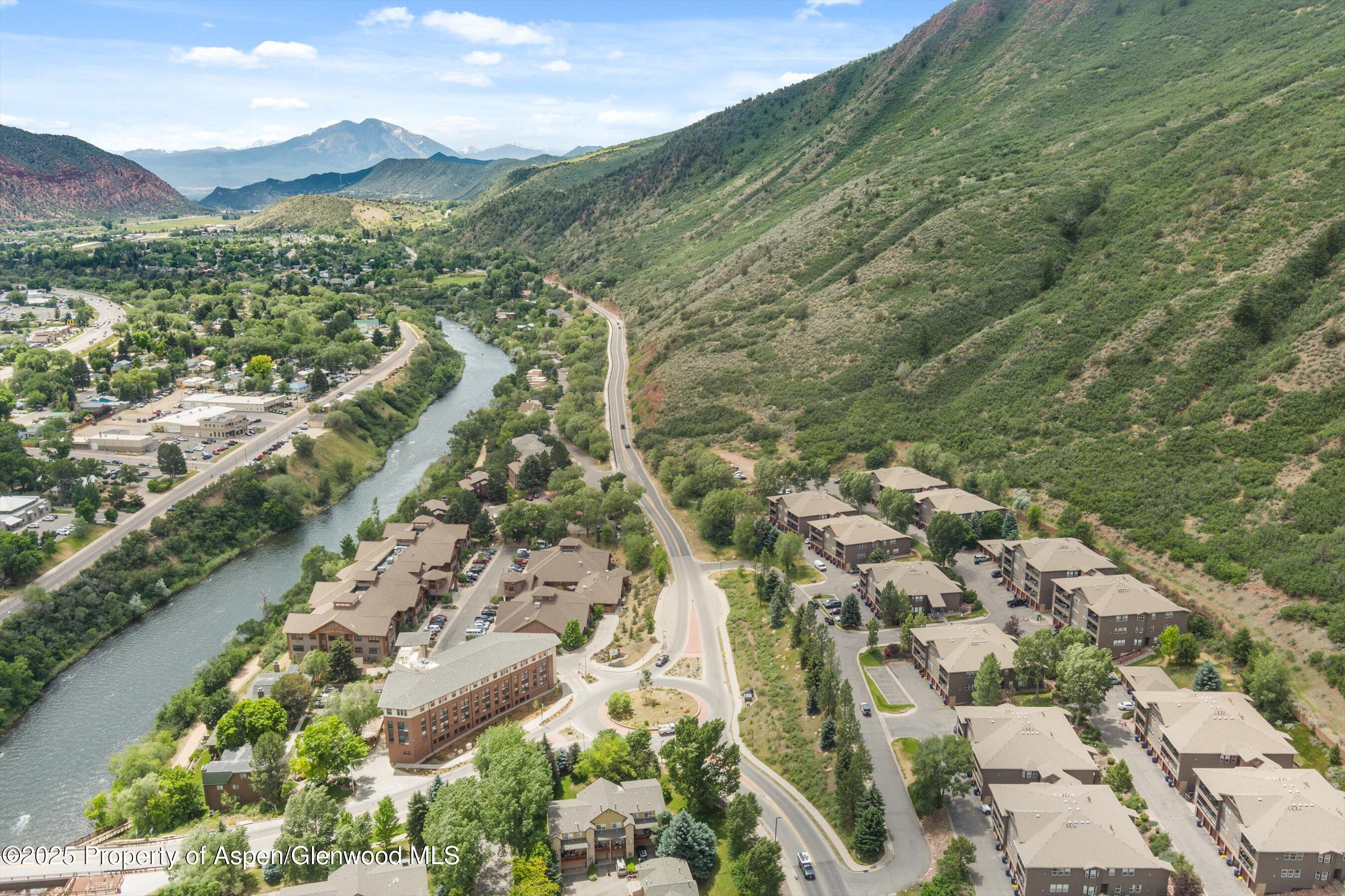 02-2701MidlandAve#725_25062402