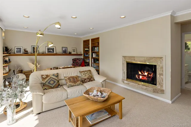 $725,000 | 207 East Hook Road, Hopewell Junction, NY 12533