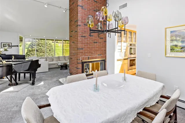 $725,000 | 207 East Hook Road, Hopewell Junction, NY 12533