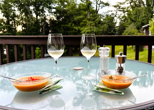 $725,000 | 207 East Hook Road, Hopewell Junction, NY 12533