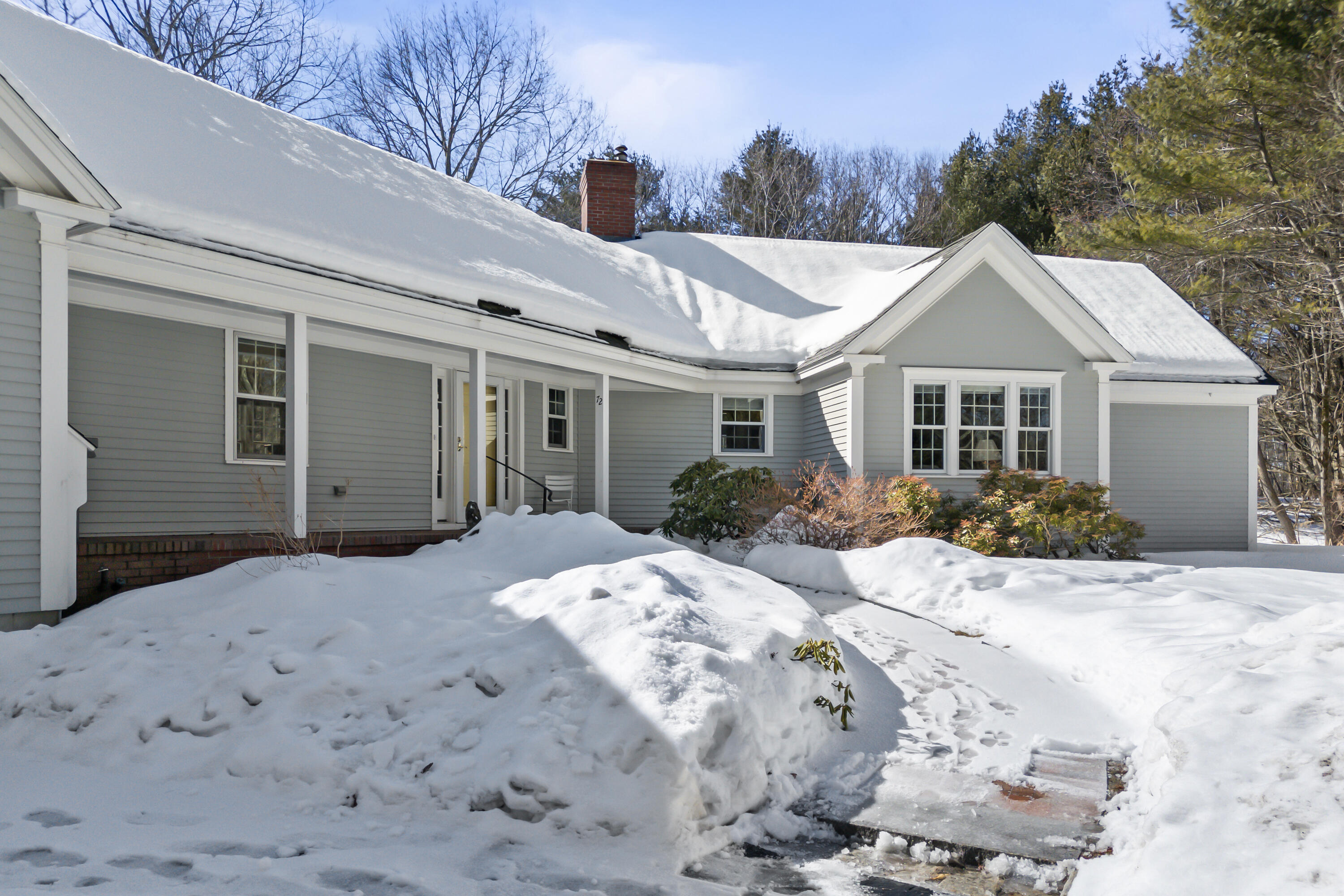 72 Woodside Road Brunswick, ME 04011 - Photo 3 of 55 72 Woodside Rd_103