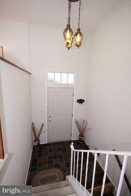 10568 Gateridge Road Cockeysville, MD 21030 - Photo 6 of 12 Foyer