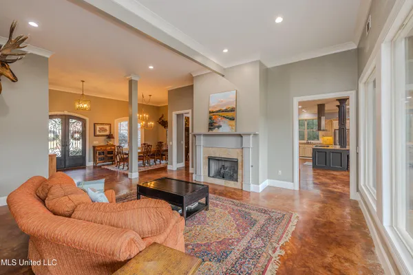 $900,000 | 167 Lakeshire Circle, Canton, MS 39046