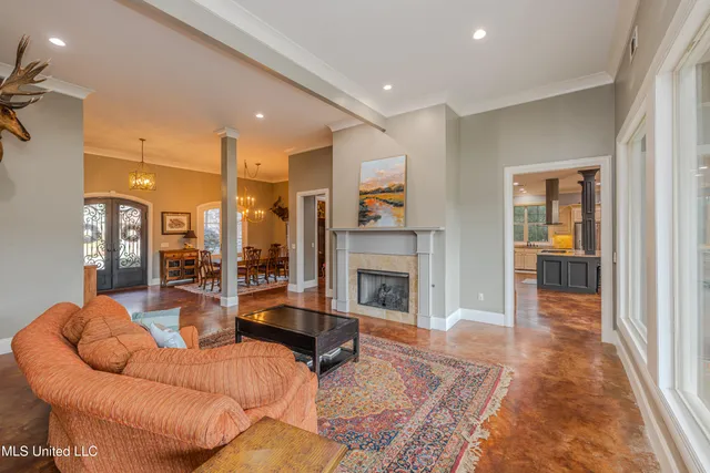 $900,000 | 167 Lakeshire Circle, Canton, MS 39046