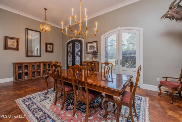 $900,000 | 167 Lakeshire Circle, Canton, MS 39046