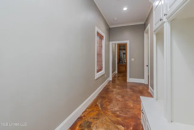 $900,000 | 167 Lakeshire Circle, Canton, MS 39046