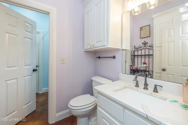 $900,000 | 167 Lakeshire Circle, Canton, MS 39046