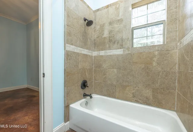 $900,000 | 167 Lakeshire Circle, Canton, MS 39046