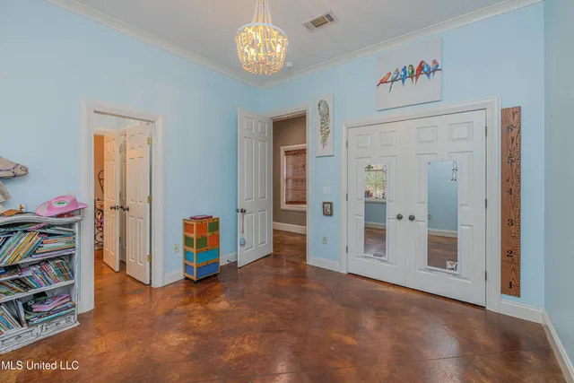 $900,000 | 167 Lakeshire Circle, Canton, MS 39046