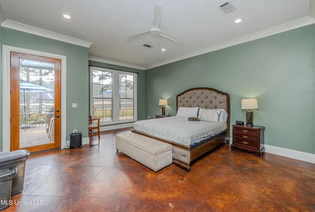 $900,000 | 167 Lakeshire Circle, Canton, MS 39046