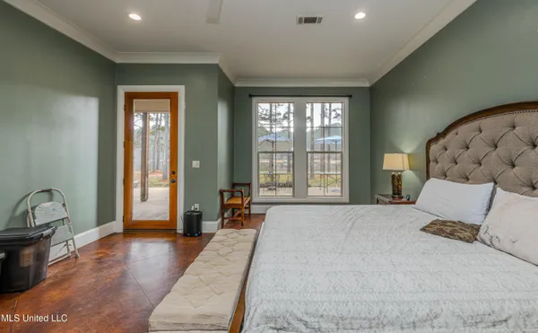 $900,000 | 167 Lakeshire Circle, Canton, MS 39046