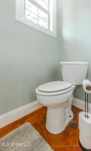 $900,000 | 167 Lakeshire Circle, Canton, MS 39046