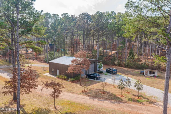 $900,000 | 167 Lakeshire Circle, Canton, MS 39046