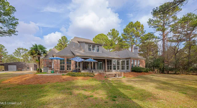 $900,000 | 167 Lakeshire Circle, Canton, MS 39046