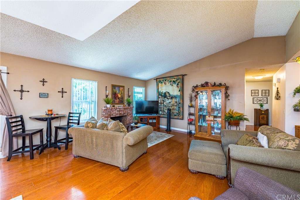 12066 Taylor Street Riverside, CA 92503 - Photo 12 of 36