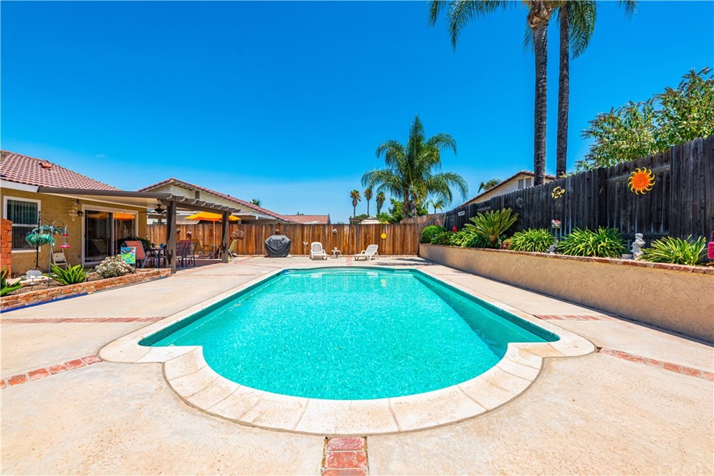 12066 Taylor Street Riverside, CA 92503 - Photo 28 of 36