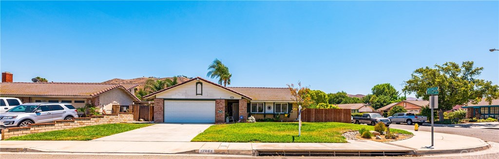 12066 Taylor Street Riverside, CA 92503 - Photo 4 of 36