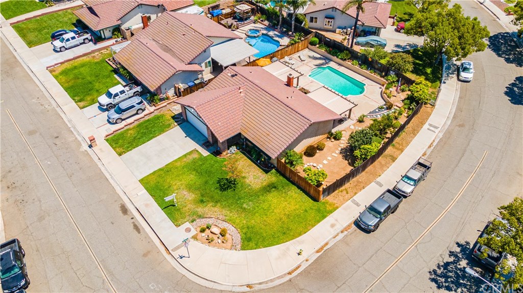 12066 Taylor Street Riverside, CA 92503 - Photo 8 of 36