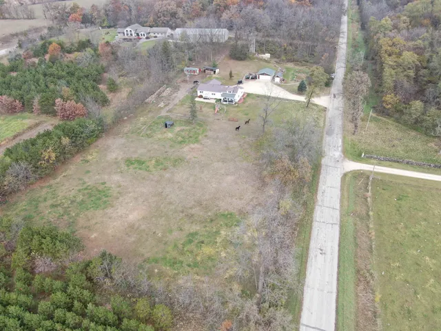 $359,900 | N9307 Old Highway, Pardeeville, WI 53954