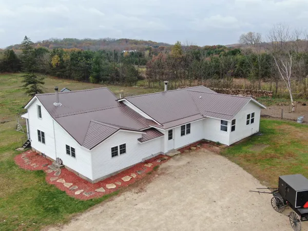 $359,900 | N9307 Old Highway, Pardeeville, WI 53954