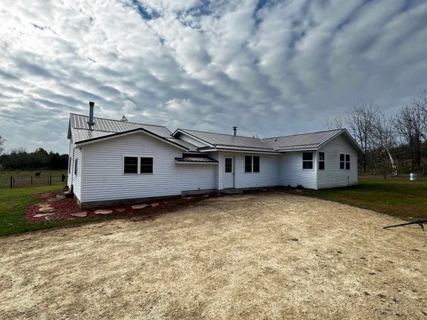 $359,900 | N9307 Old Highway, Pardeeville, WI 53954