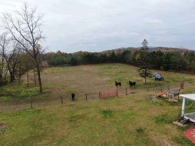 $359,900 | N9307 Old Highway, Pardeeville, WI 53954