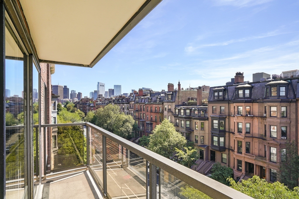 180 Beacon Street, Unit 6A Boston, MA 02116 - Photo 20 of 26 a view of a city from a balcony with city view