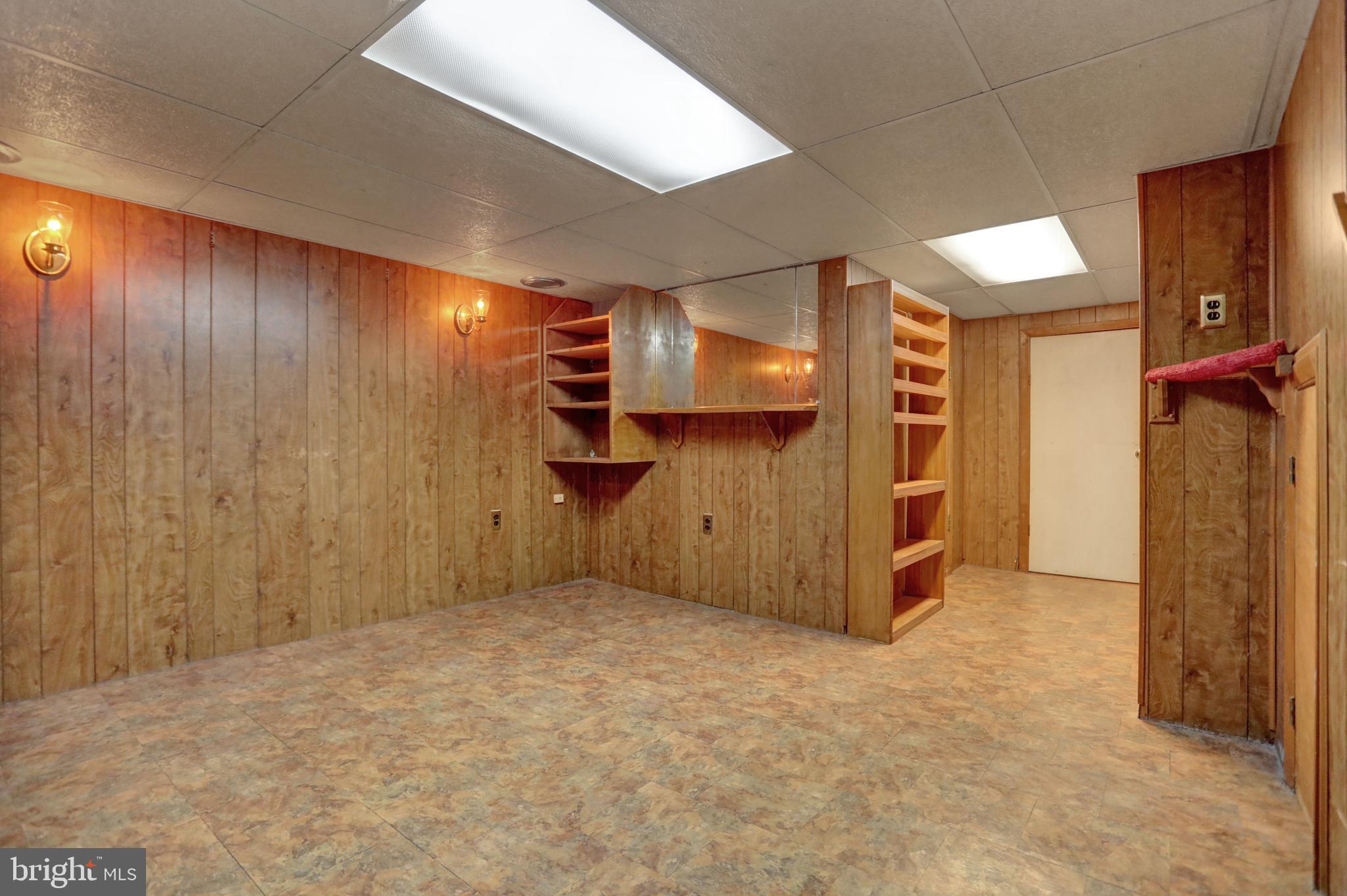 4441 Pen Lucy Road Baltimore, MD 21229 - Photo 19 of 25 Finished Basement