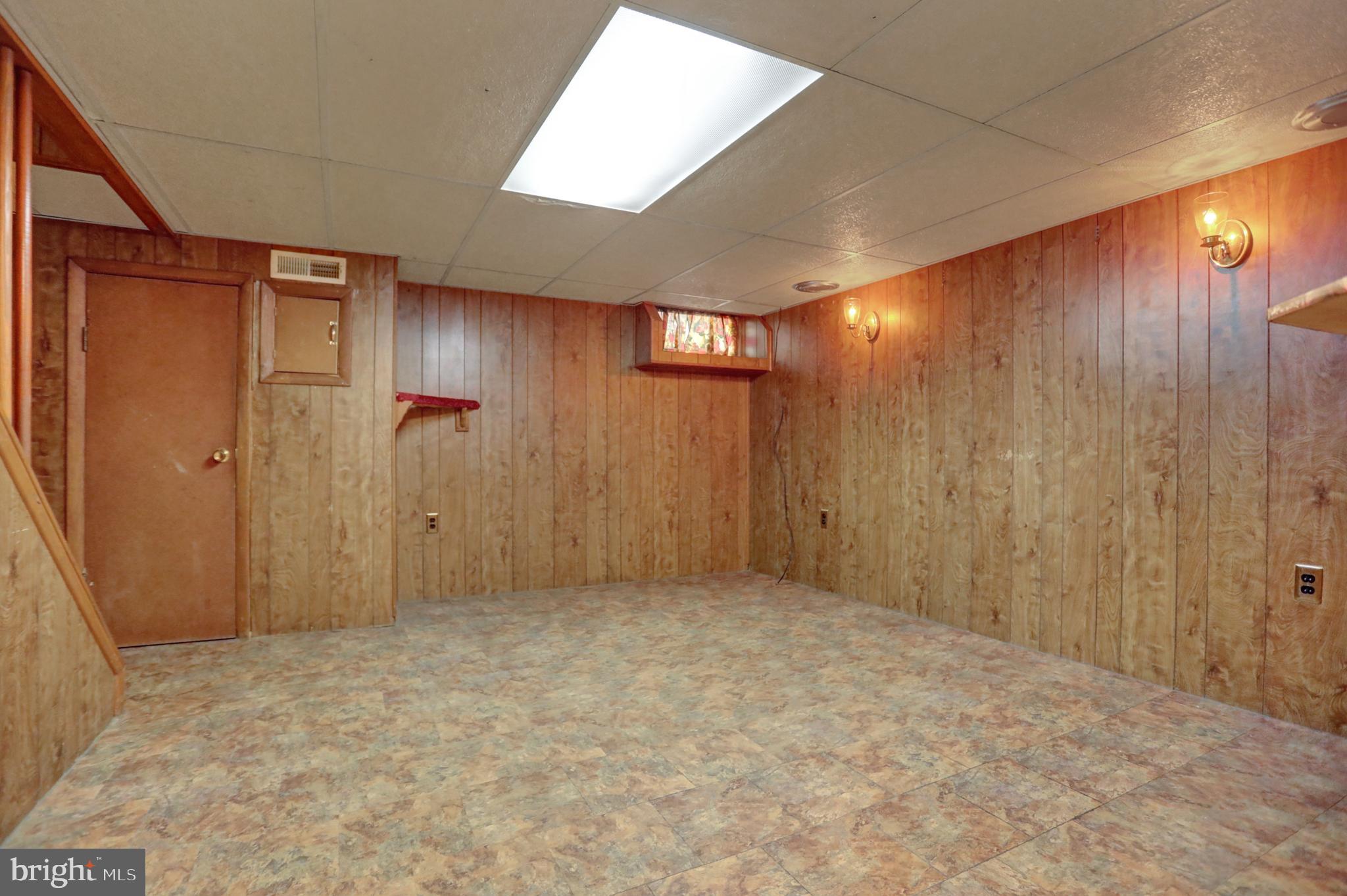 4441 Pen Lucy Road Baltimore, MD 21229 - Photo 20 of 25 Finished Basement