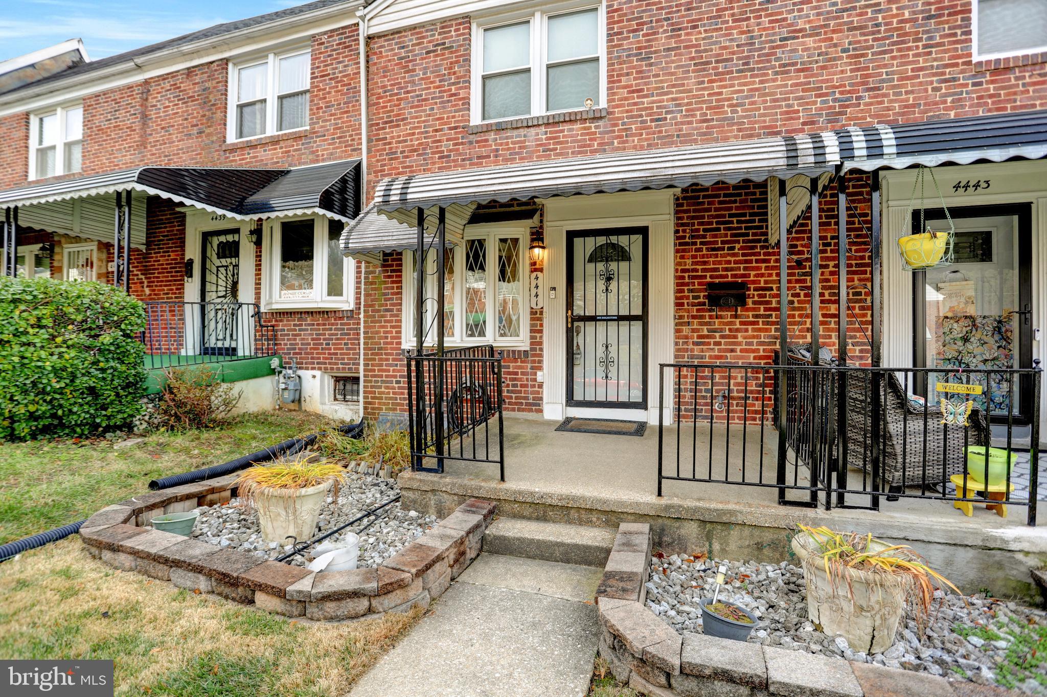 4441 Pen Lucy Road Baltimore, MD 21229 - Photo 3 of 25 Front Porch