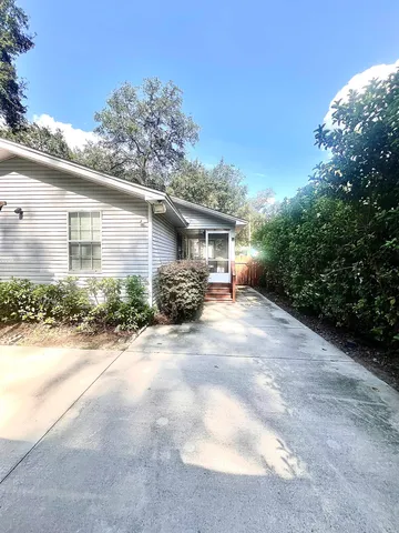 $1,750 | 822 California Street, Tallahassee, FL 32304