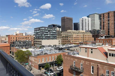 a picture of city view