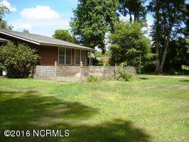 4595 Braxton Road Grifton, NC 28530 - Photo 3 of 14 4595 Braxton back