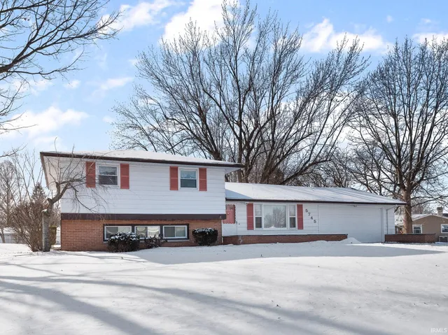 $260,000 | 5745 North Brookwood Drive, Fort Wayne, IN 46835