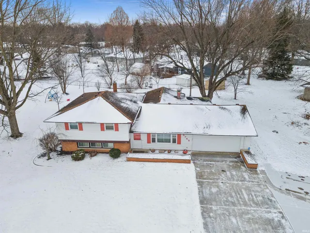 $260,000 | 5745 North Brookwood Drive, Fort Wayne, IN 46835