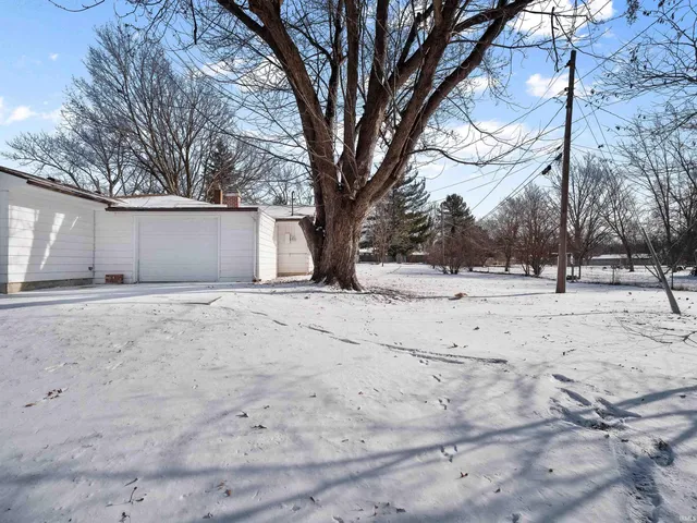 $260,000 | 5745 North Brookwood Drive, Fort Wayne, IN 46835