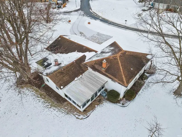 $260,000 | 5745 North Brookwood Drive, Fort Wayne, IN 46835