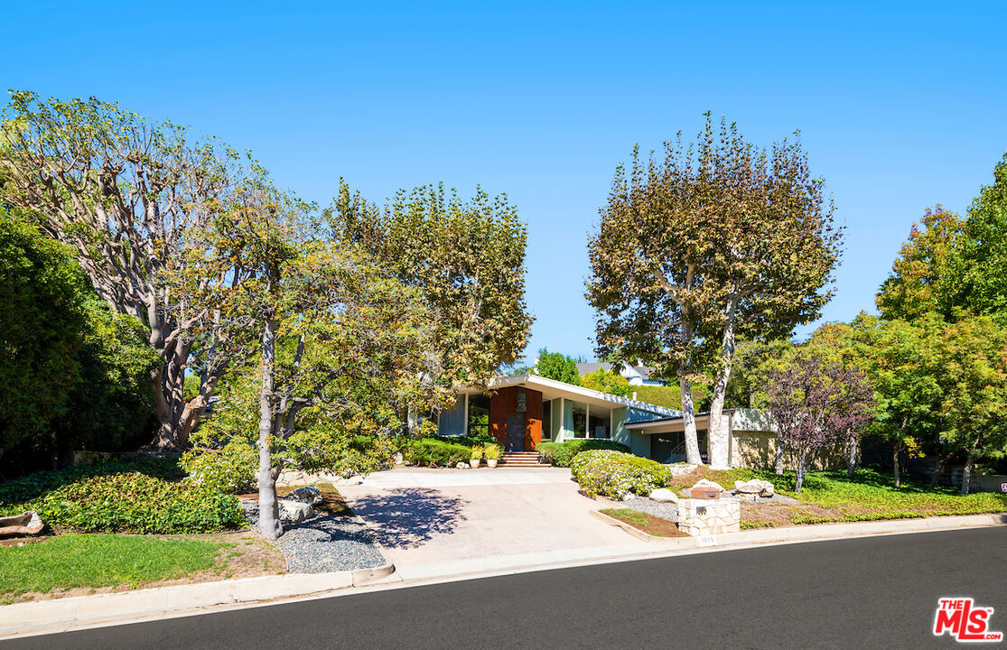 1005 Summit Drive, Beverly Hills, CA 90210 Compass